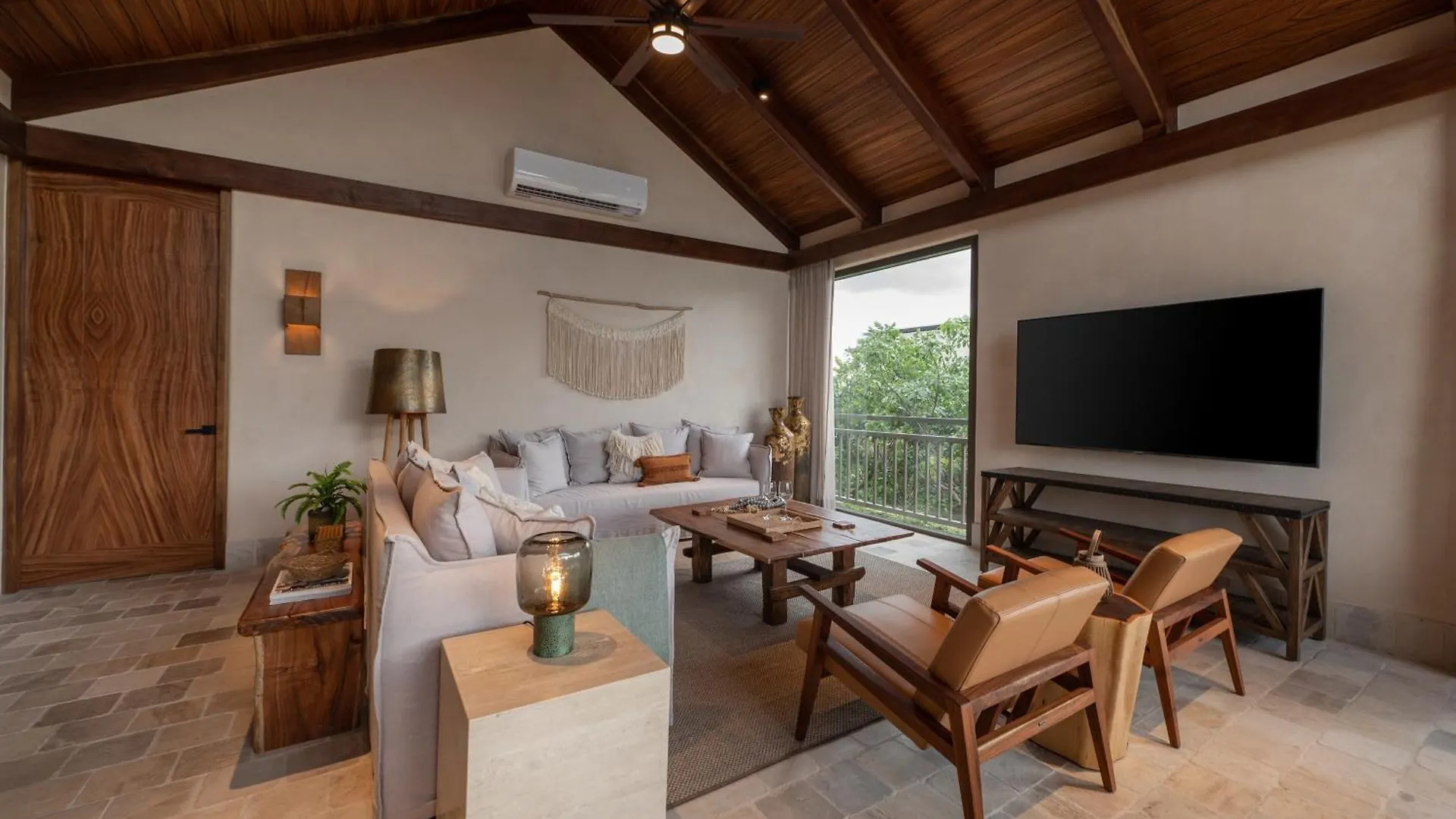 Apartamento 4Br Stunning Condo In Tulums Heart By Solmar Rentals México