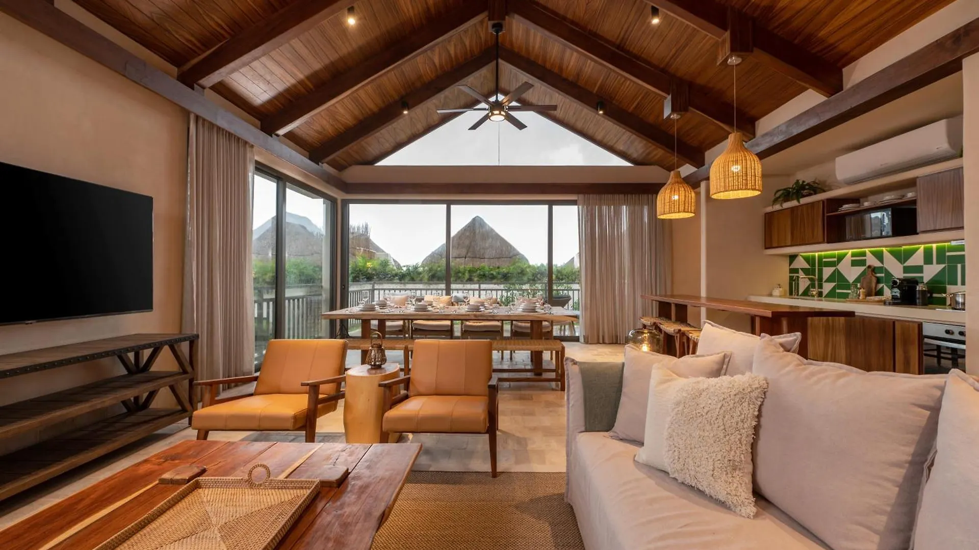 4Br Stunning Condo In Tulums Heart By Solmar Rentals Appartamento Tulum
