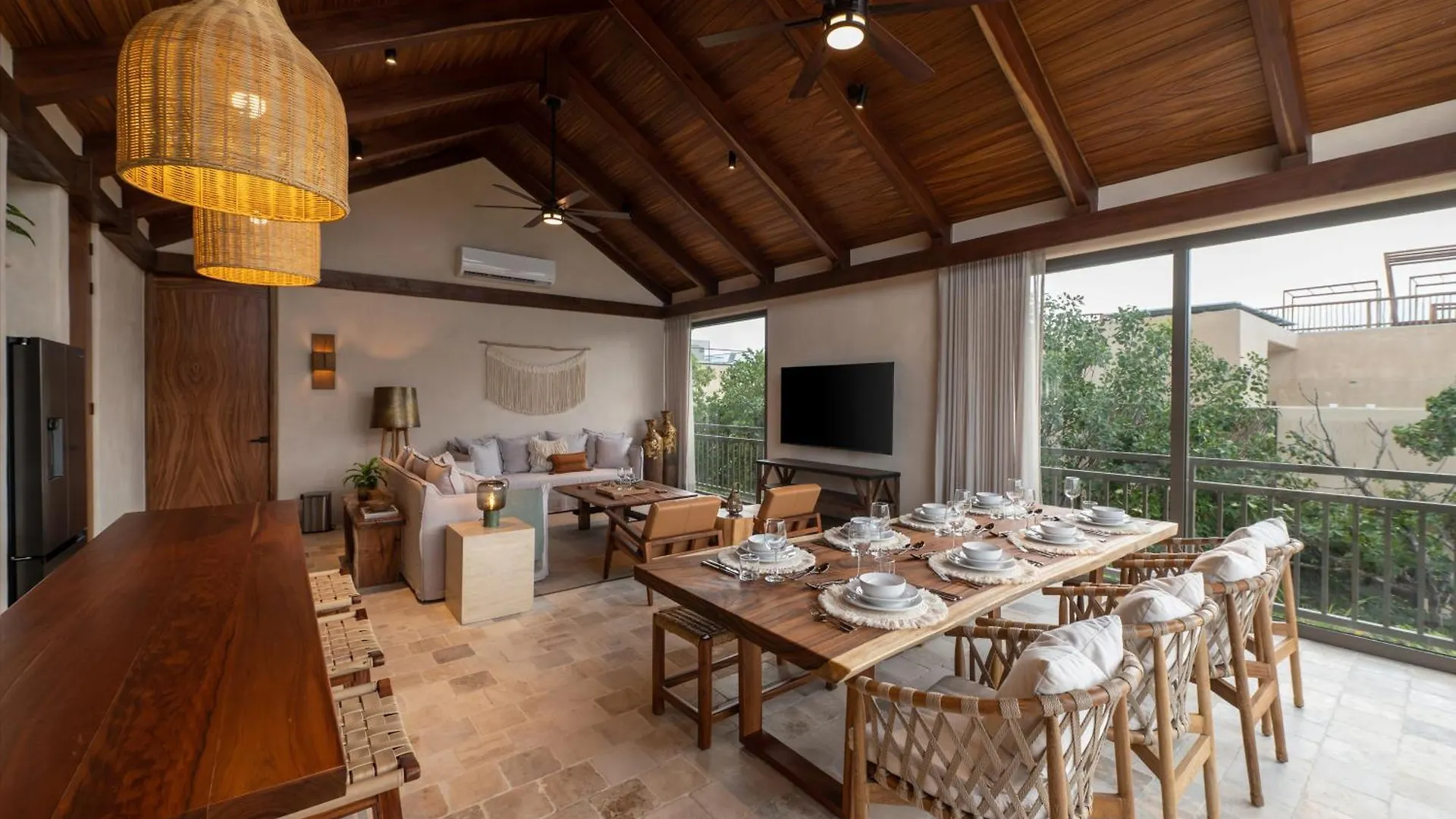 Appartamento 4Br Stunning Condo In Tulums Heart By Solmar Rentals